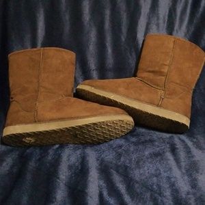 Faux fur lined boots ! Size 8/9 Large